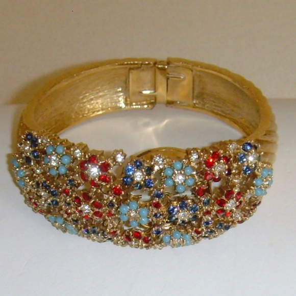 CINER Vintage Unsigned Bracelet with Watch - Picture 15 of 16